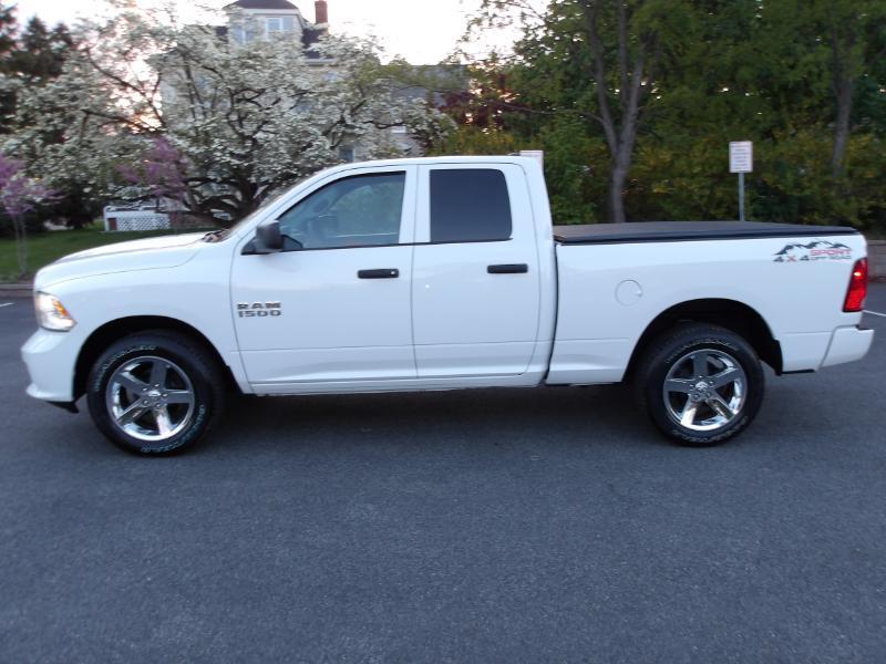 RAM 1500 Tradesman Quad Cab 4WD 2018
