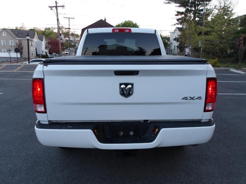 RAM 1500 Tradesman Quad Cab 4WD 2018