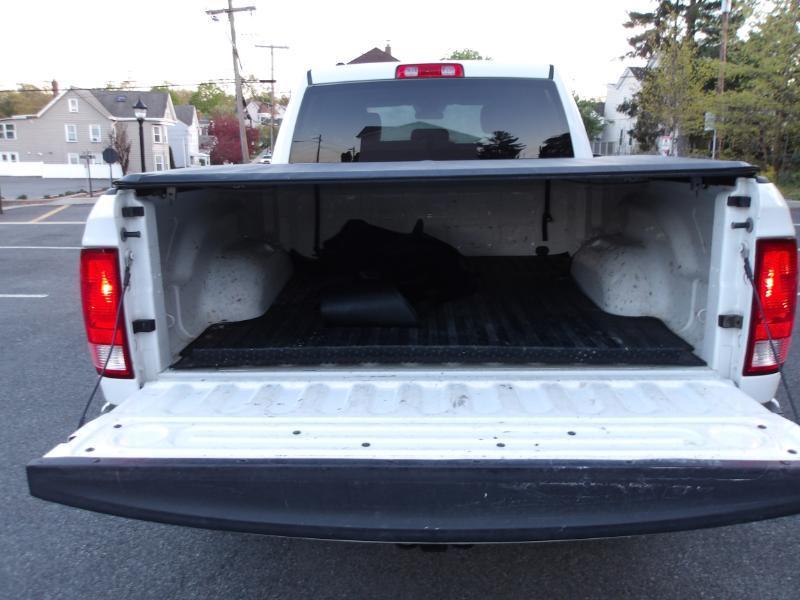 RAM 1500 Tradesman Quad Cab 4WD 2018