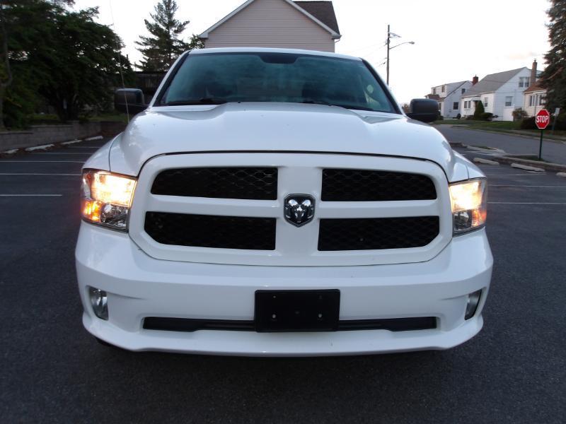 RAM 1500 Tradesman Quad Cab 4WD 2018