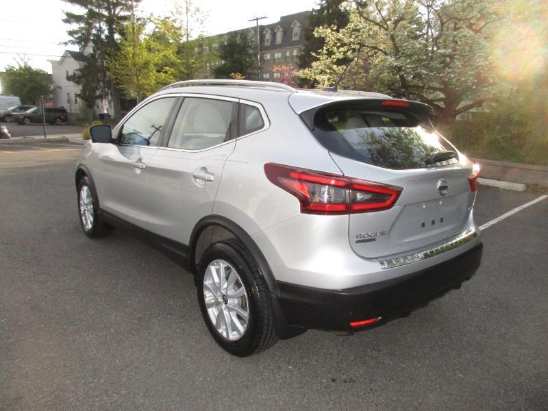 Nissan Rogue Sport SV AWD 2020
