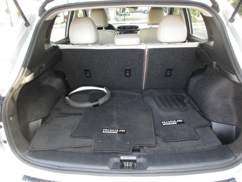 Nissan Rogue Sport SV AWD 2020