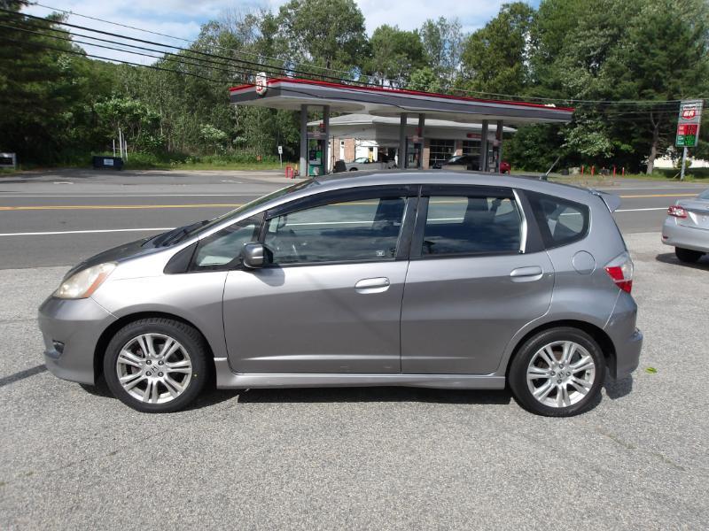 Honda Fit Sport 5-Speed MT 2010
