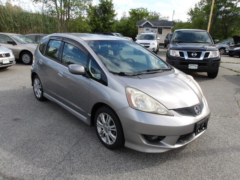Honda Fit Sport 5-Speed MT 2010