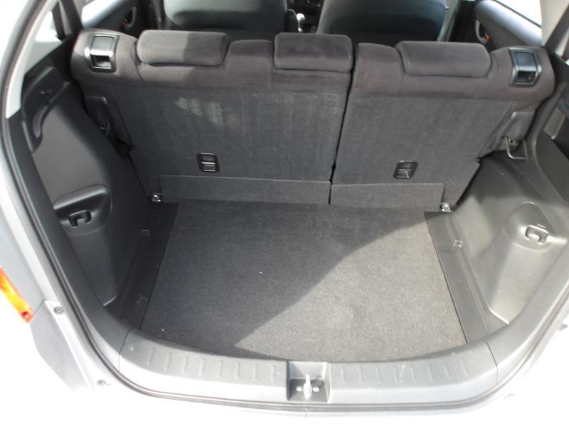 Honda Fit Sport 5-Speed MT 2010
