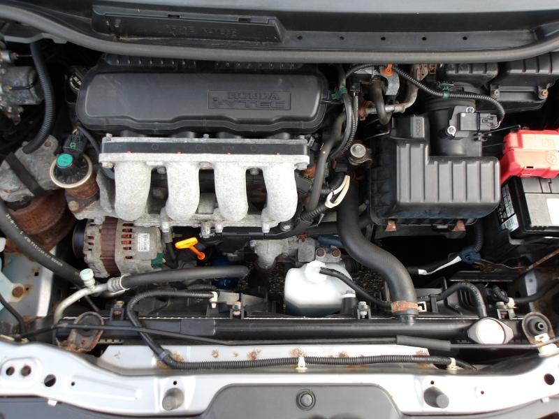 Honda Fit Sport 5-Speed MT 2010