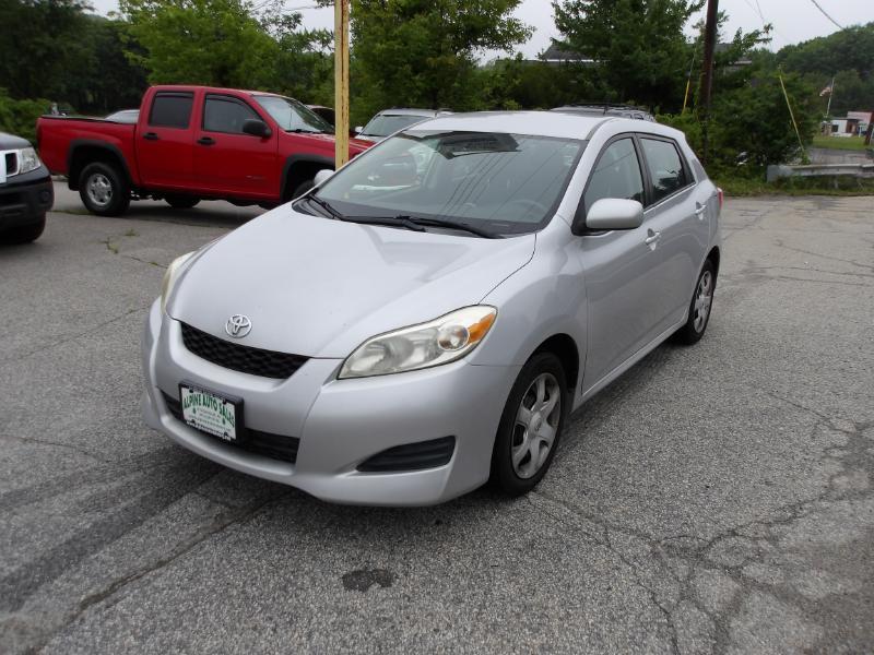 Toyota Matrix Base 4D Hatchback 2009