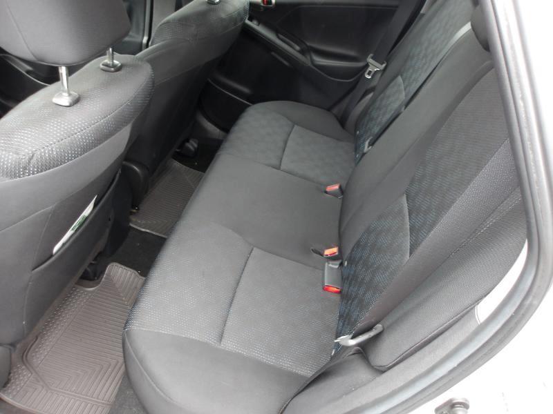 Toyota Matrix Base 4D Hatchback 2009