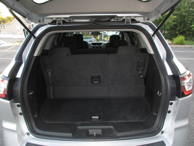 Chevrolet Traverse LT 4D SUV AWD 2017