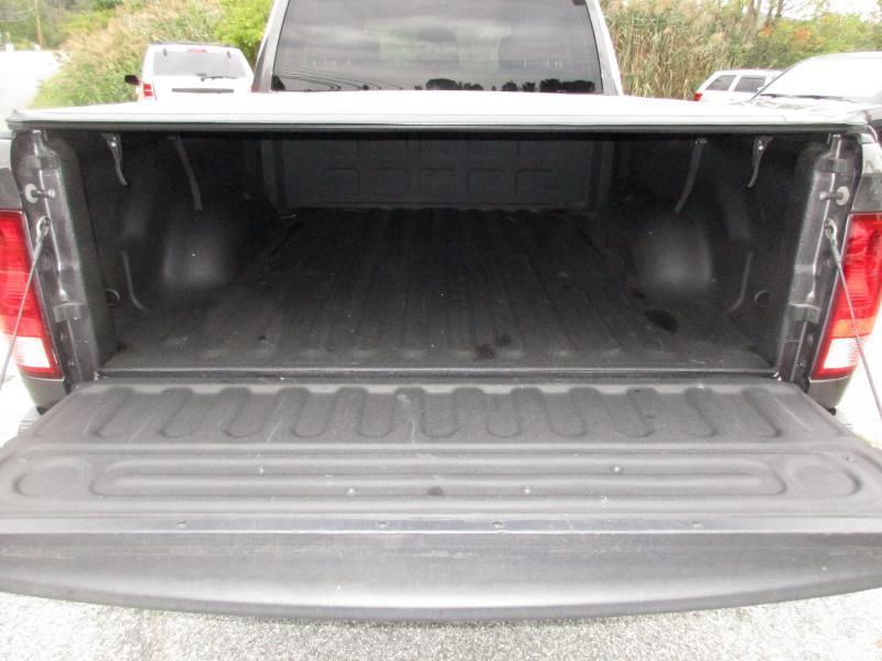 RAM 1500 Tradesman Quad Cab 4WD 2018
