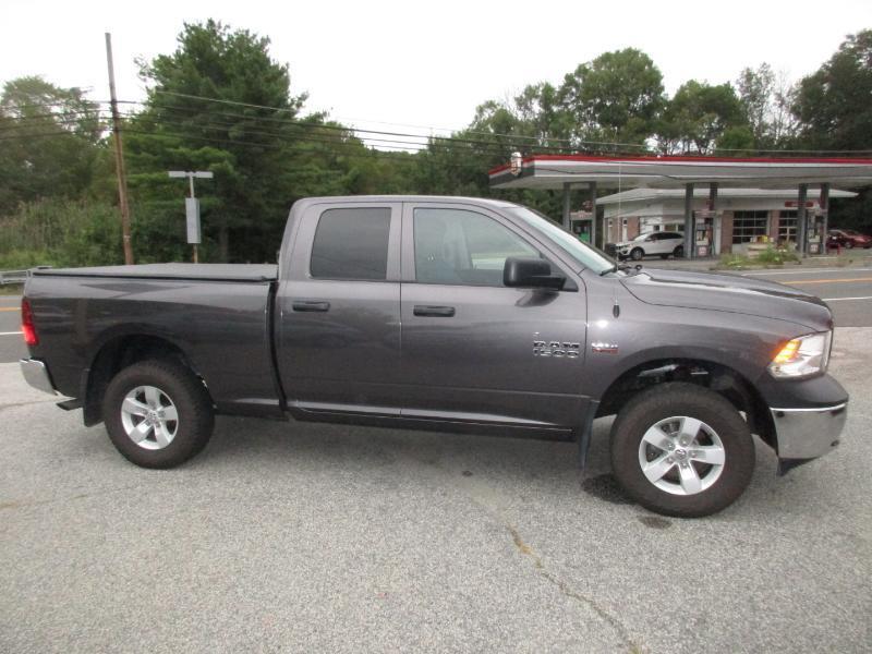 RAM 1500 Tradesman Quad Cab 4WD 2018