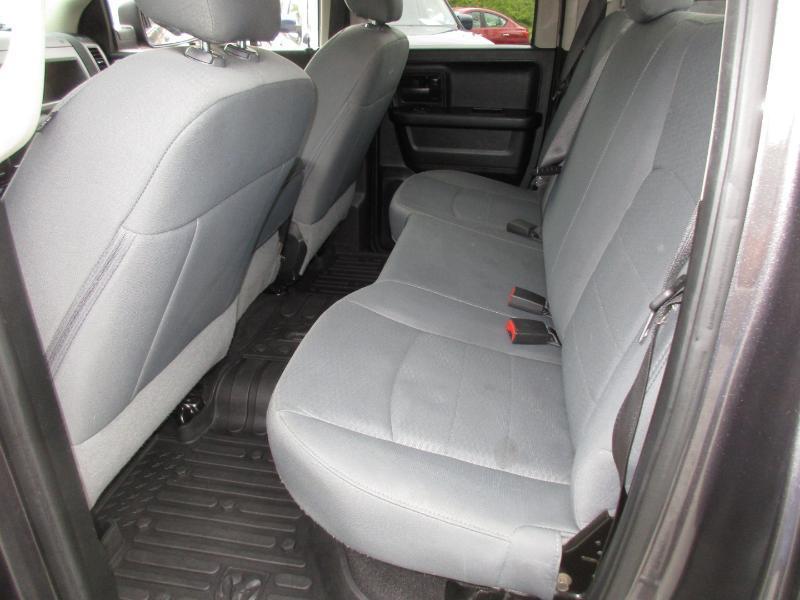 RAM 1500 Tradesman Quad Cab 4WD 2018