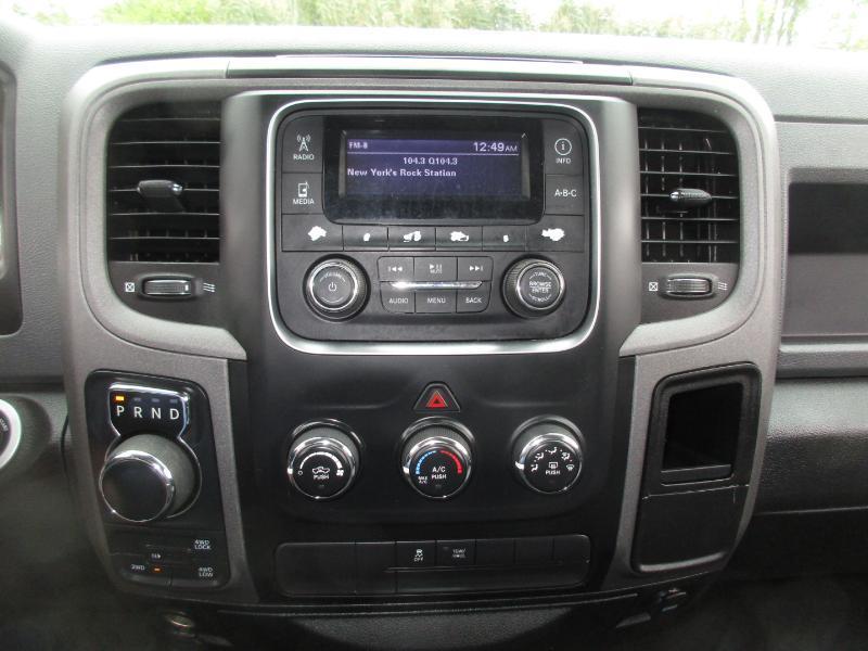 RAM 1500 Tradesman Quad Cab 4WD 2018