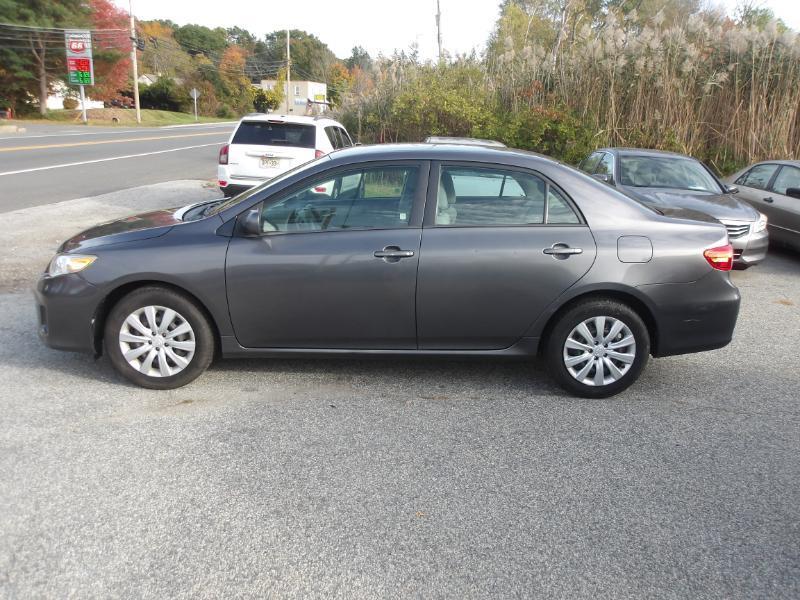 Toyota Corolla 4dr Sedan Auto 2012