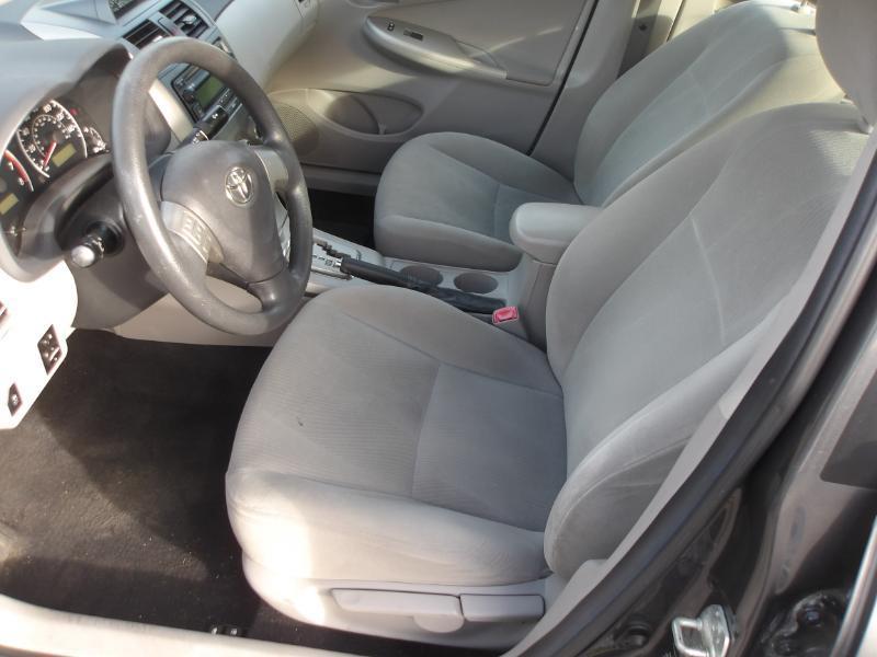 Toyota Corolla 4dr Sedan Auto 2012
