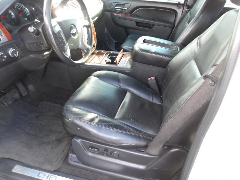 Chevrolet Avalanche LTZ 4WD 2012