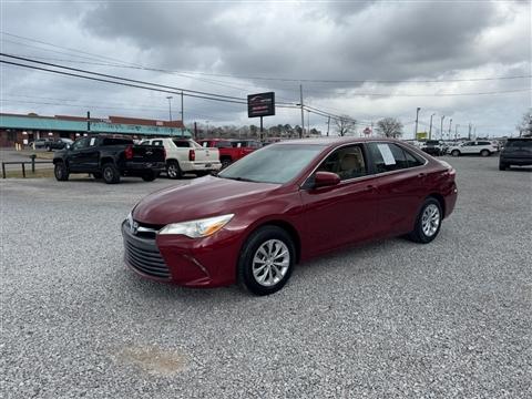 2017 Toyota Camry 4dr Sdn LE Auto (Natl)