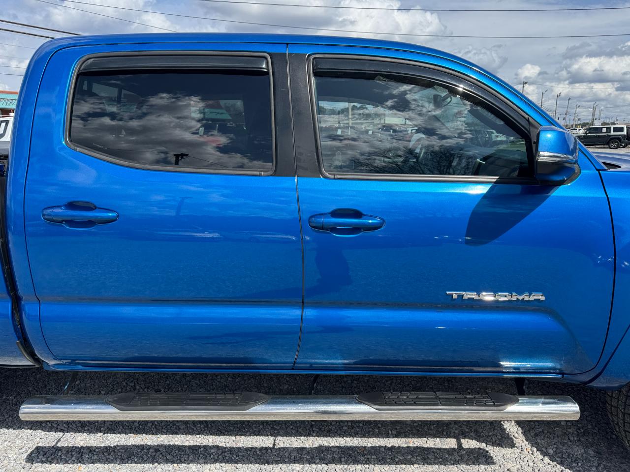 Toyota Tacoma 4WD Double Cab LB V6 AT SR5 (Natl) 2016