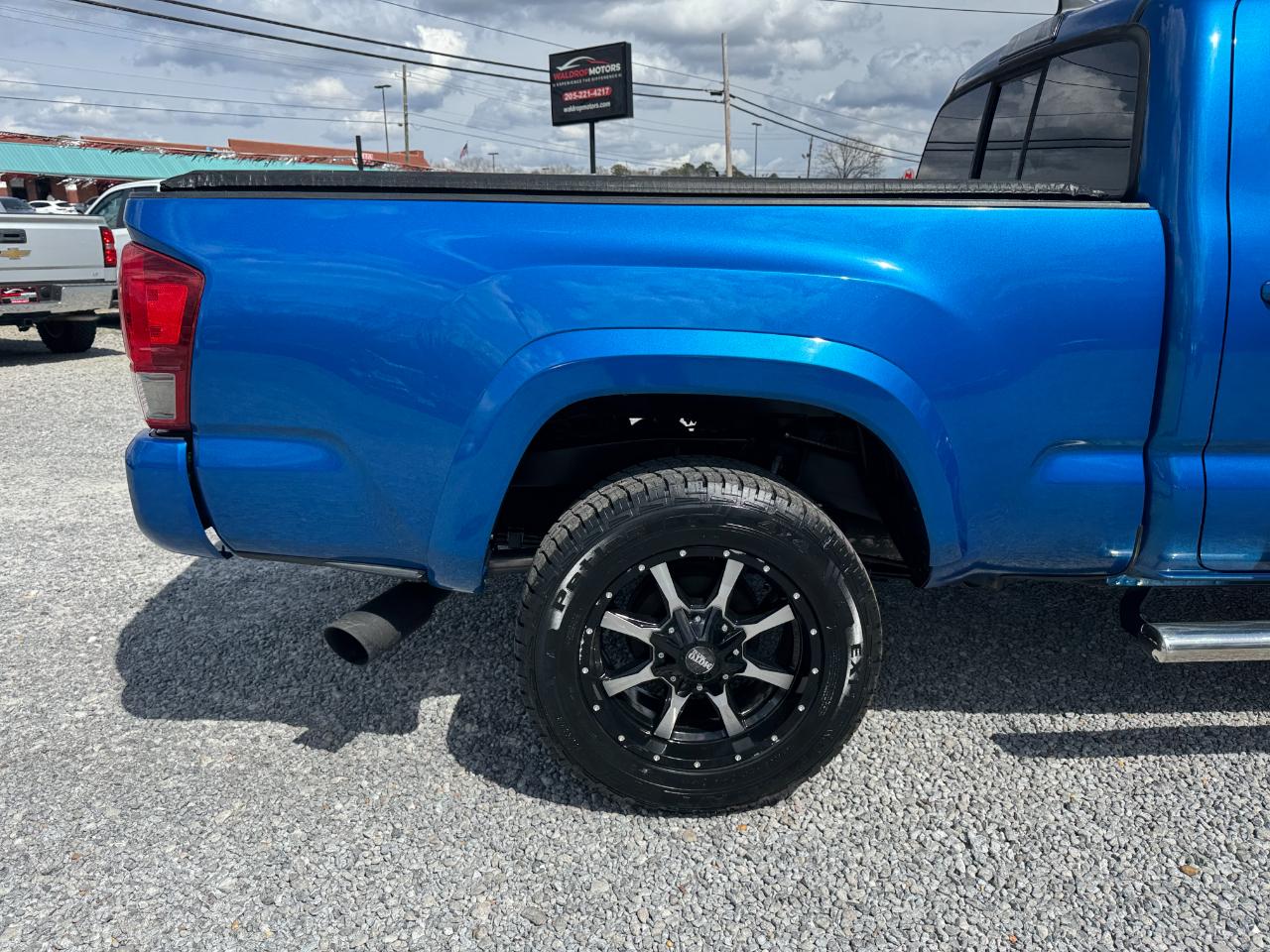 Toyota Tacoma 4WD Double Cab LB V6 AT SR5 (Natl) 2016