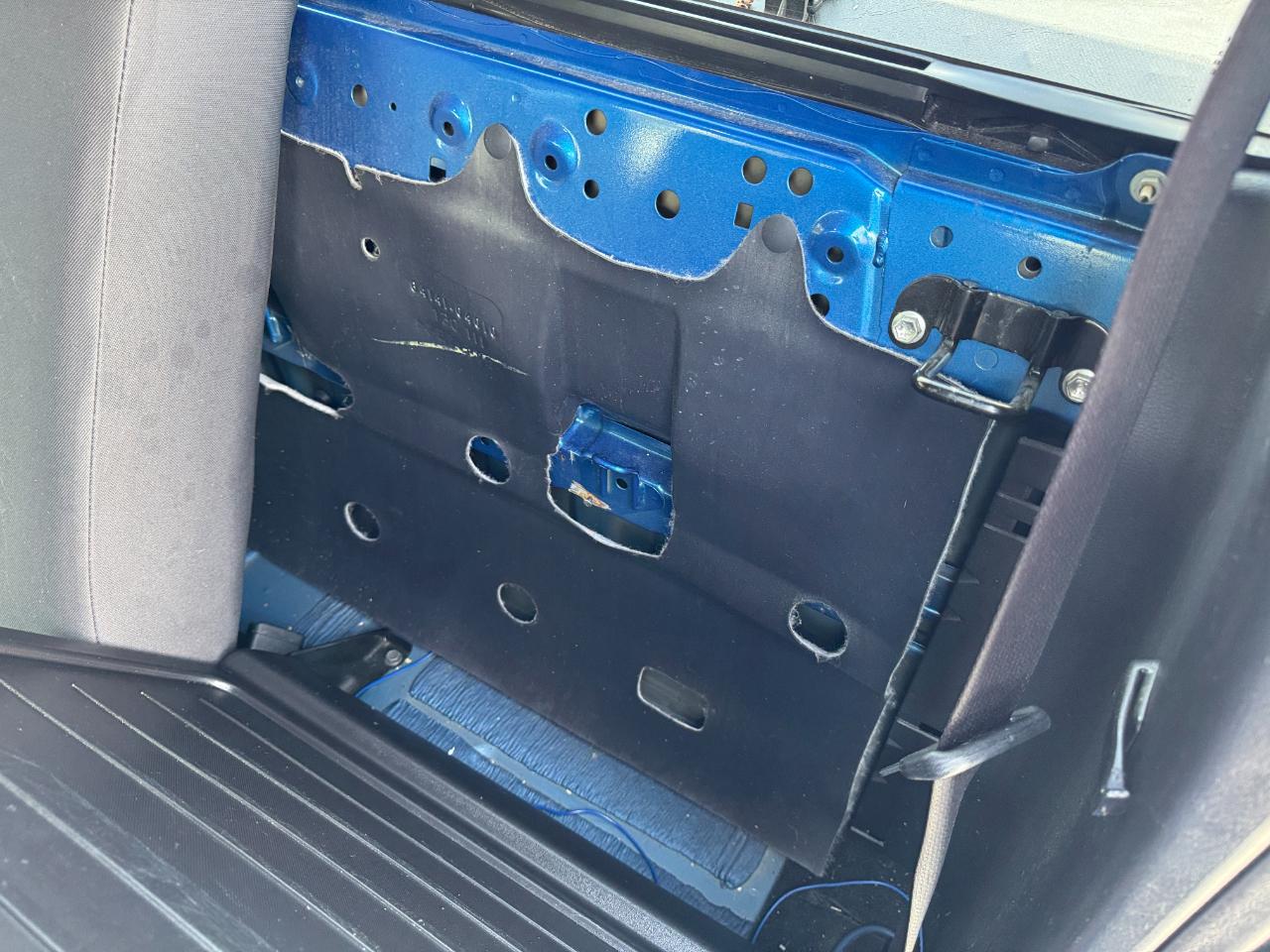 Toyota Tacoma 4WD Double Cab LB V6 AT SR5 (Natl) 2016