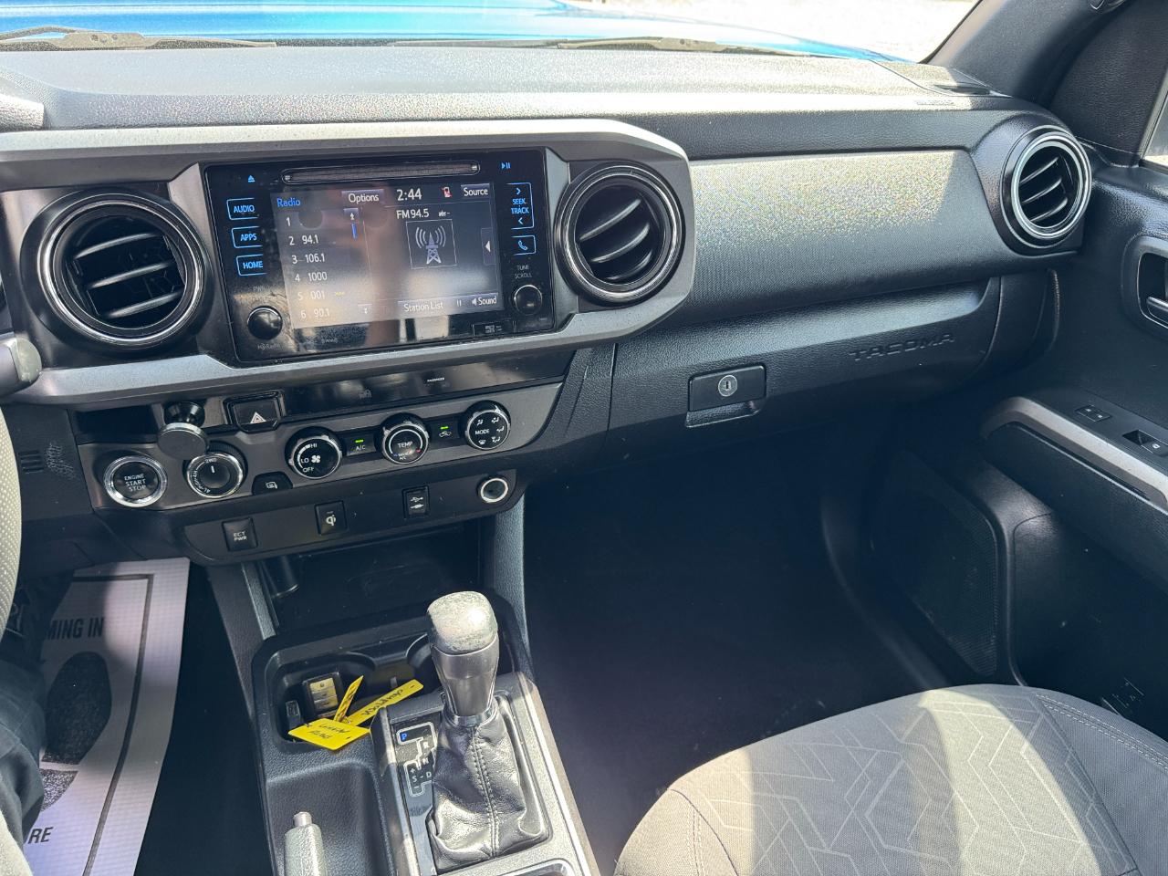 Toyota Tacoma 4WD Double Cab LB V6 AT SR5 (Natl) 2016