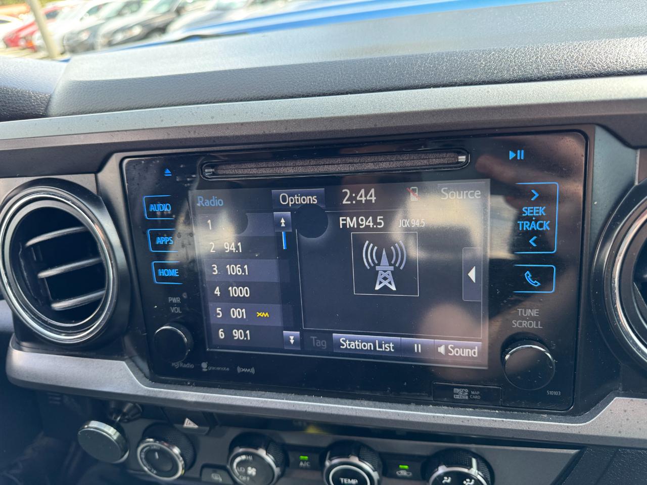 Toyota Tacoma 4WD Double Cab LB V6 AT SR5 (Natl) 2016