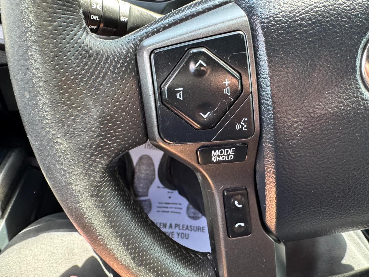 Toyota Tacoma 4WD Double Cab LB V6 AT SR5 (Natl) 2016