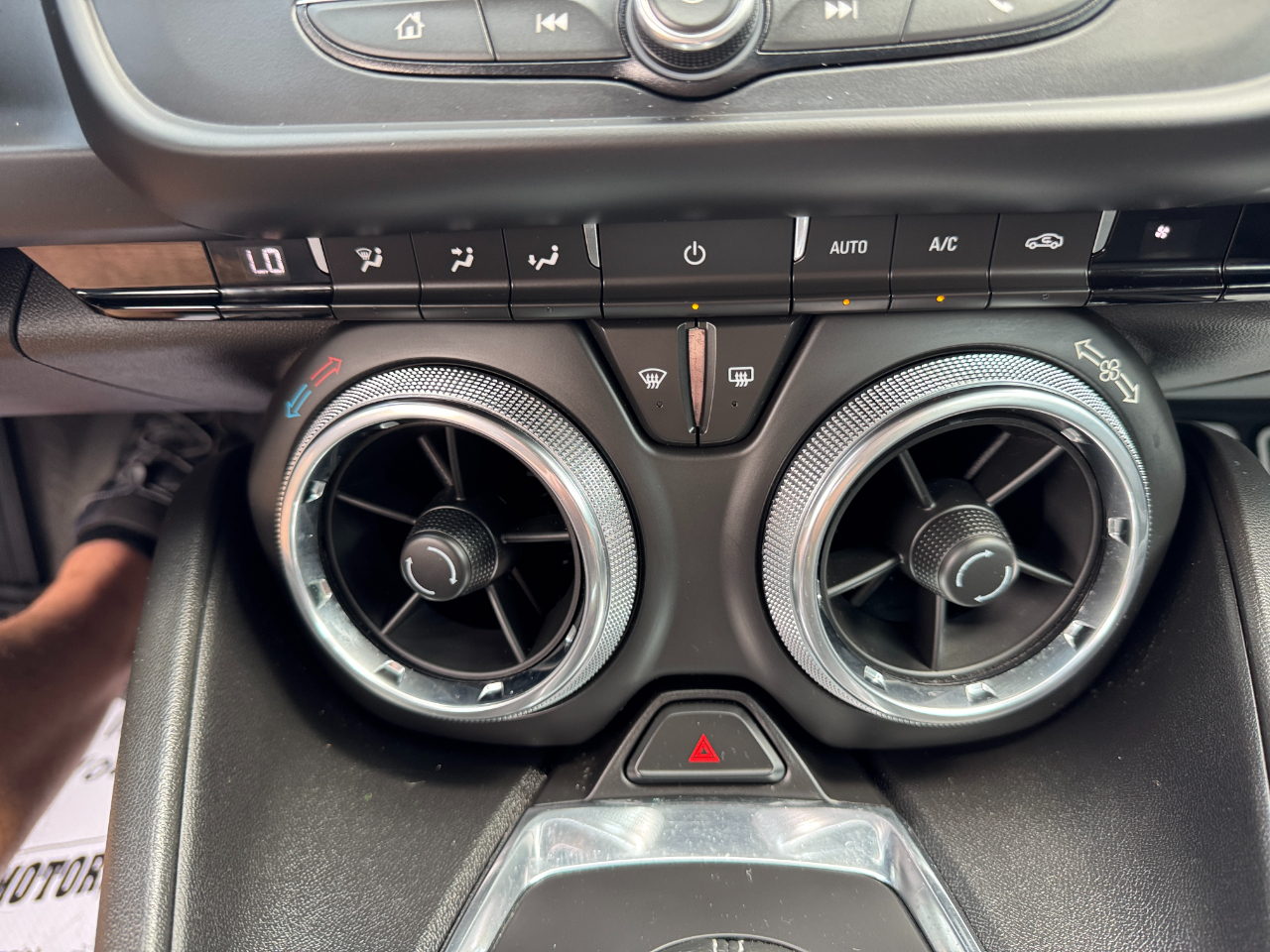 Chevrolet Camaro 2dr Cpe 1LT 2019 Chevrolet Camaro 2dr Cpe 1LT 2019