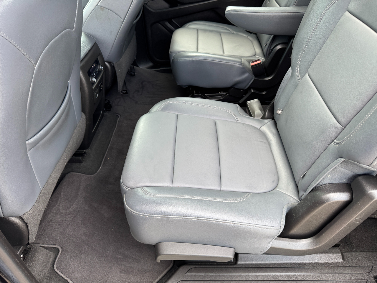Chevrolet Traverse FWD 4dr LT Leather w/3LT 2018 Chevrolet Traverse FWD 4dr LT Leather w/3LT 2018