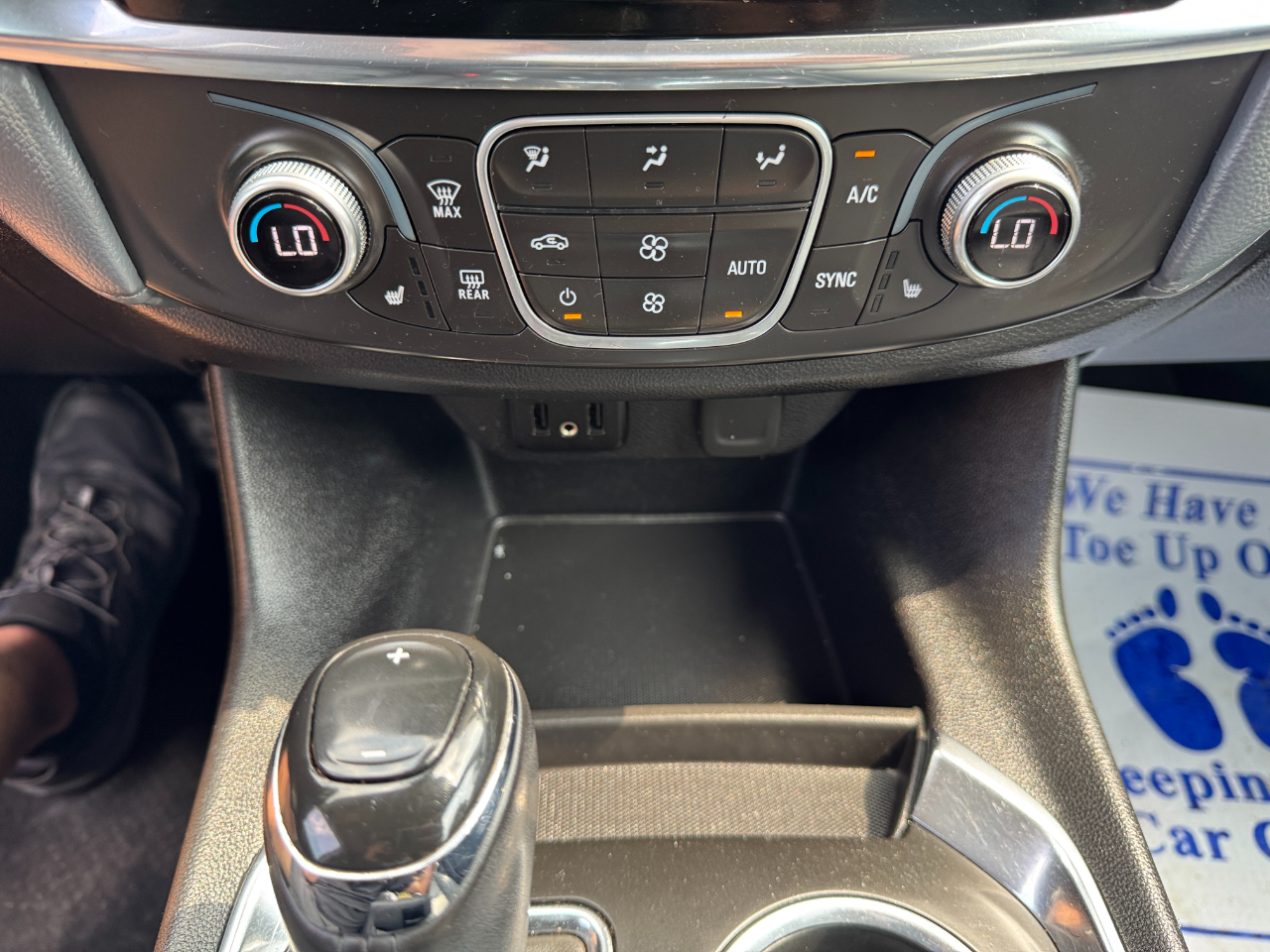 Chevrolet Traverse FWD 4dr LT Leather w/3LT 2018 Chevrolet Traverse FWD 4dr LT Leather w/3LT 2018