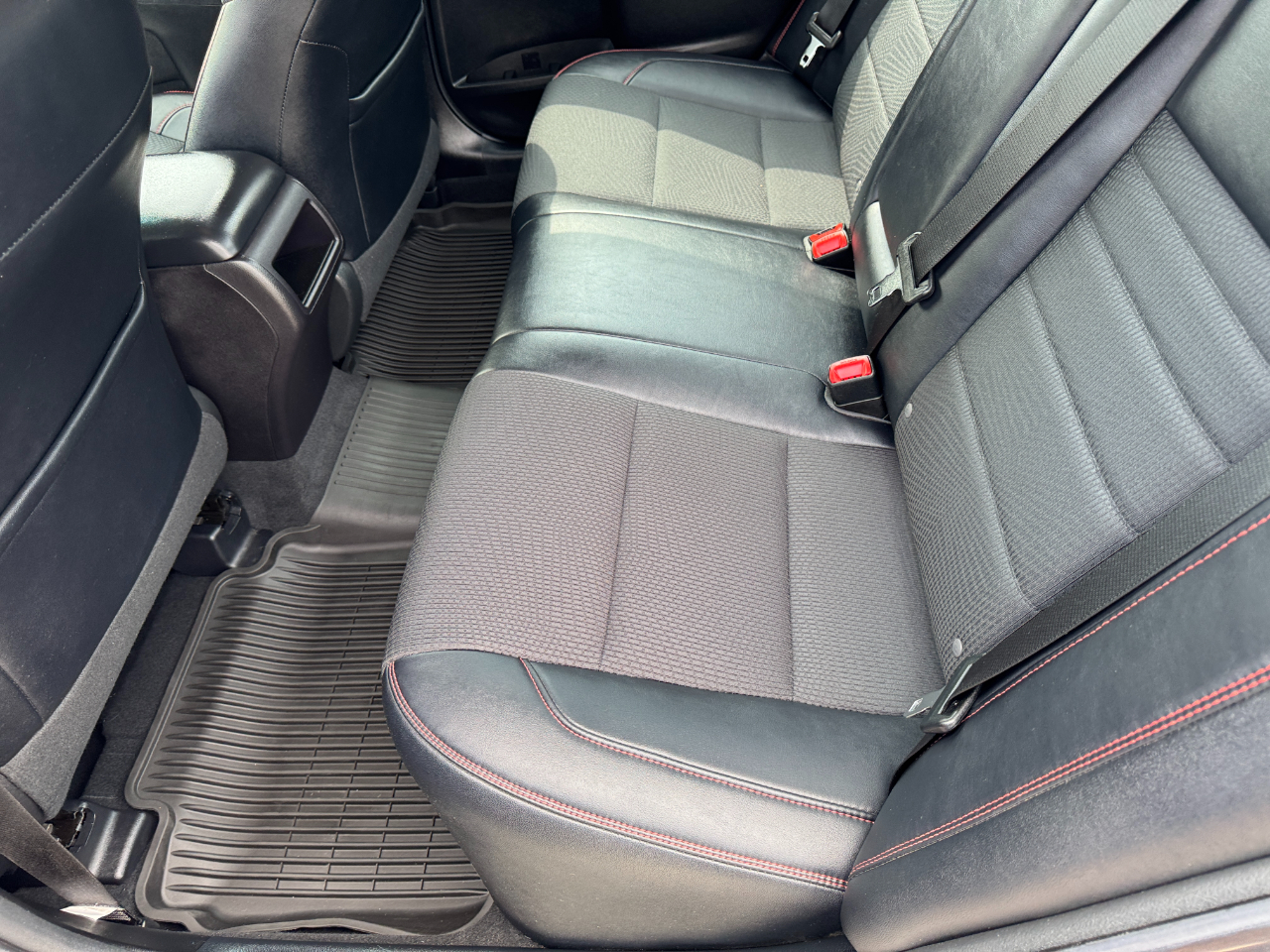 Toyota Camry SE Auto (Natl) 2017 Toyota Camry SE Auto (Natl) 2017