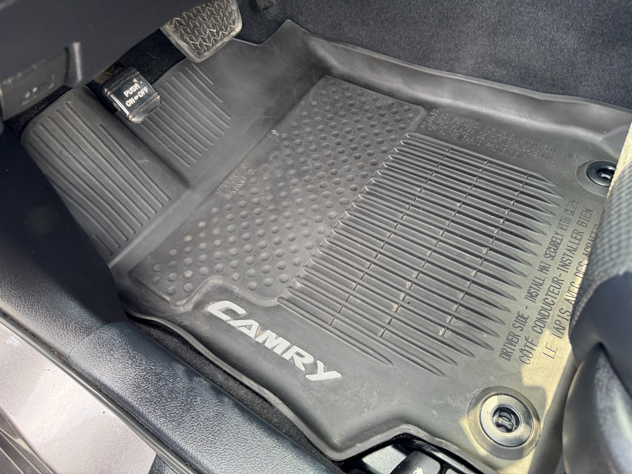 Toyota Camry SE Auto (Natl) 2017 Toyota Camry SE Auto (Natl) 2017