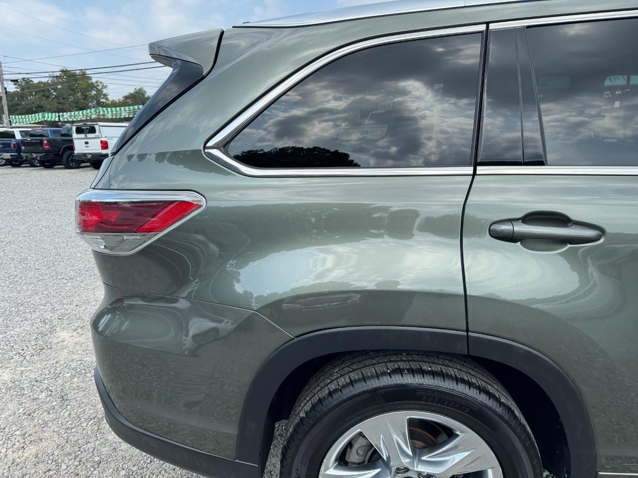 Toyota Highlander FWD 4dr V6 Limited (Natl) 2016