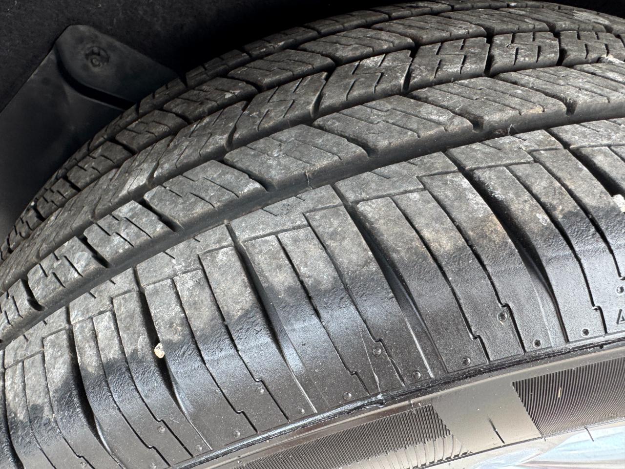 Toyota Highlander FWD 4dr V6 Limited (Natl) 2016