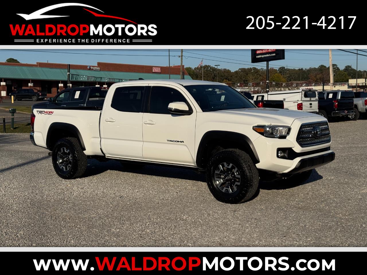2017 Toyota Tacoma SR5 Double Cab 6' Bed V6 4x4 AT (Natl)