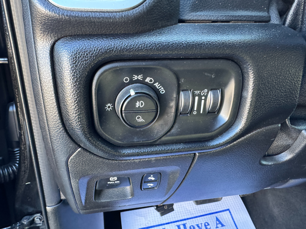 RAM 1500 Big Horn/Lone Star 4x4 Crew Cab 5'7" Box 2019