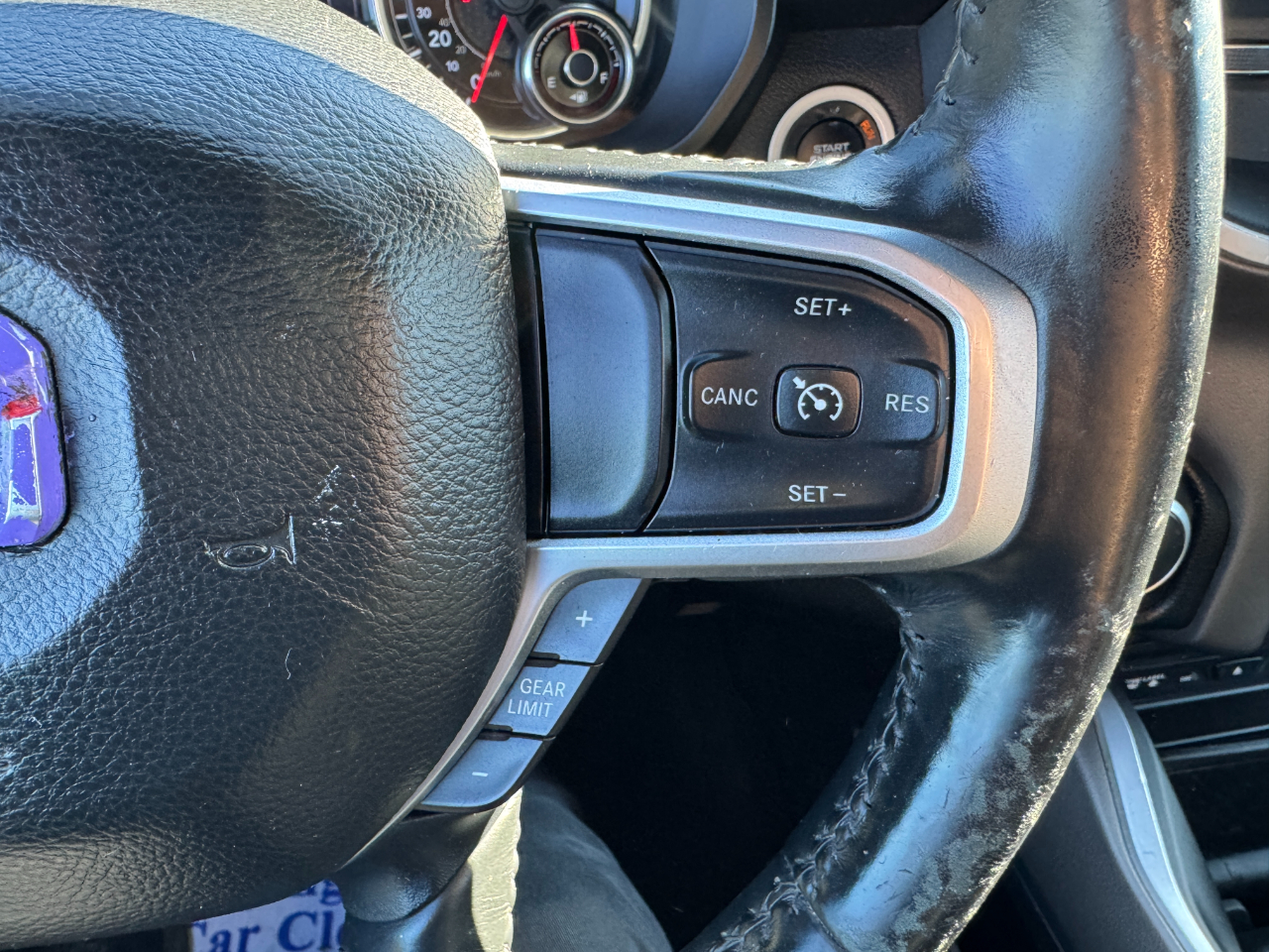 RAM 1500 Big Horn/Lone Star 4x4 Crew Cab 5'7" Box 2019