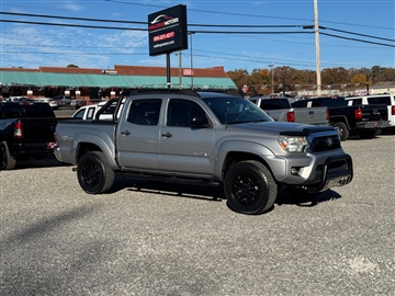 2015 Toyota Tacoma 2WD Double Cab V6 AT PreRunner (Natl)