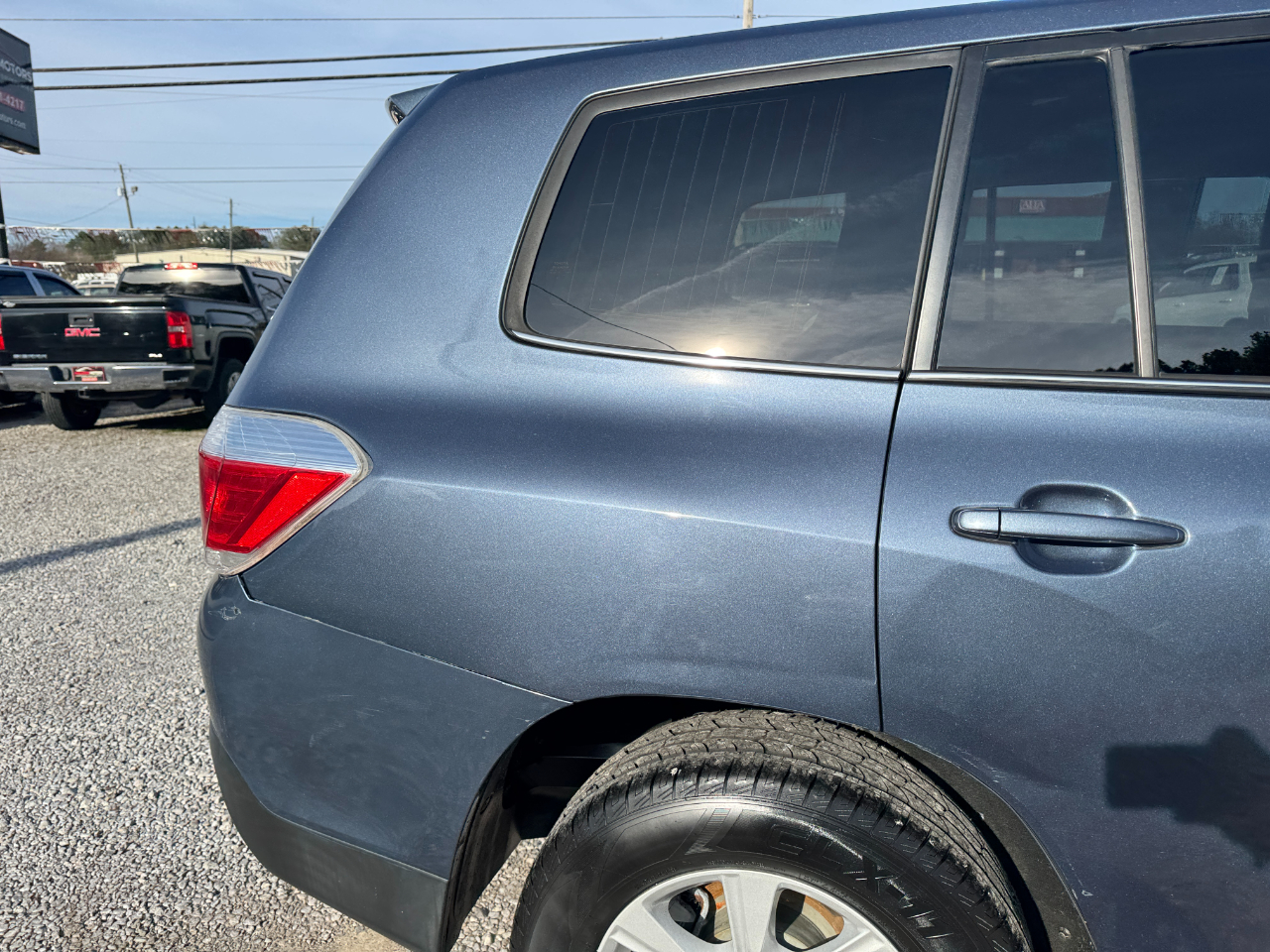 Toyota Highlander FWD 4dr I4 (Natl) 2013