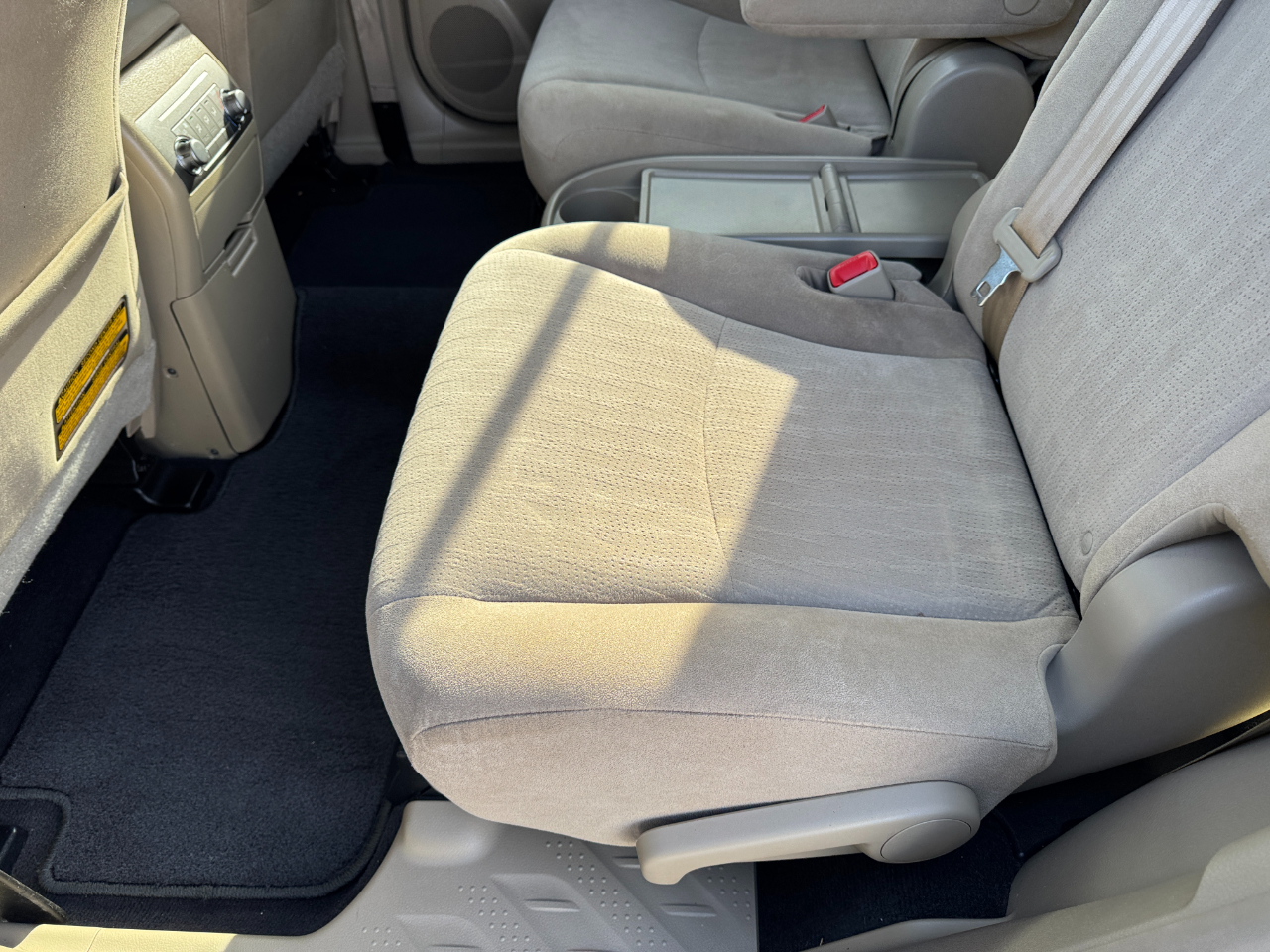 Toyota Highlander FWD 4dr I4 (Natl) 2013