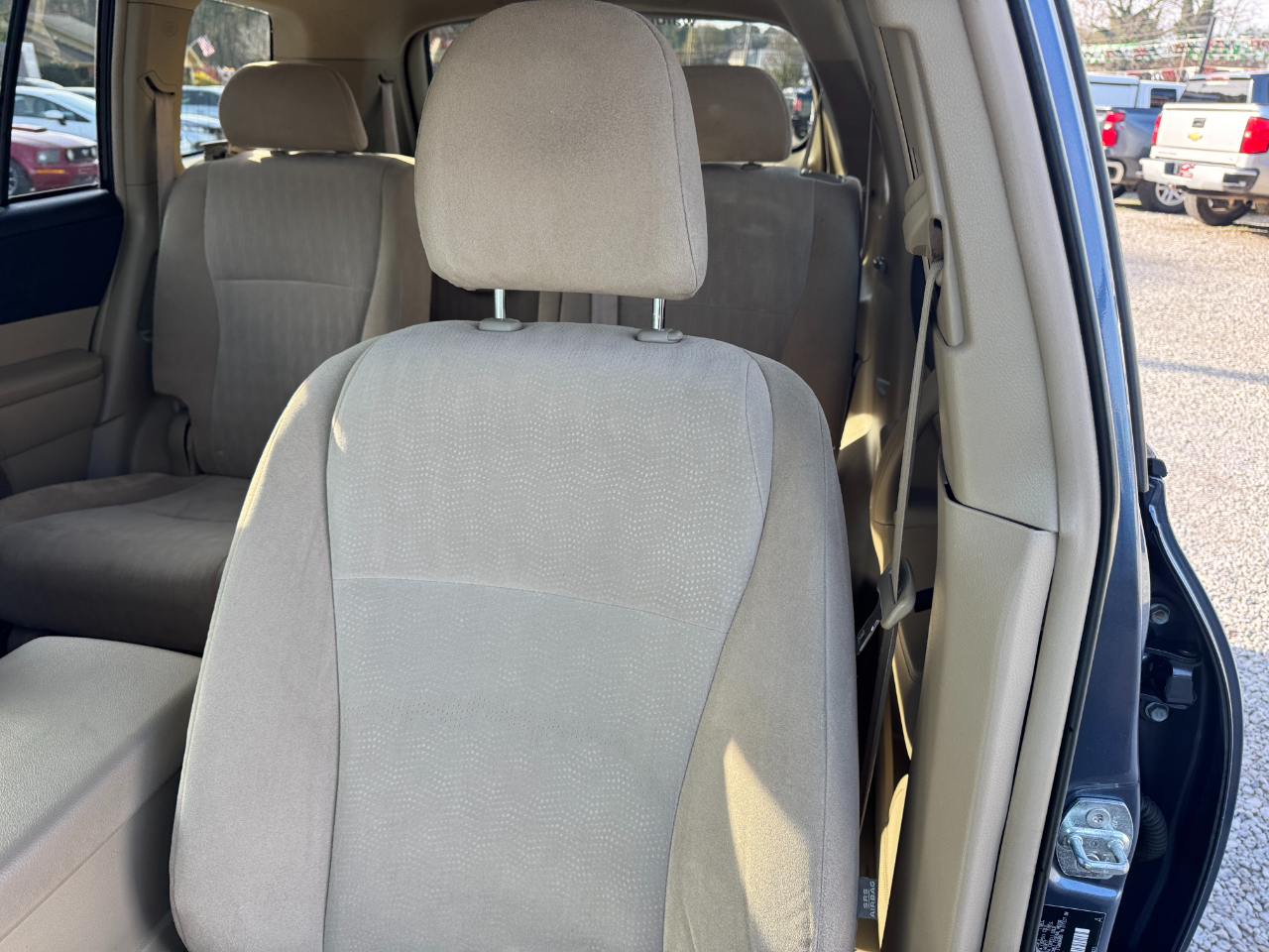 Toyota Highlander FWD 4dr I4 (Natl) 2013