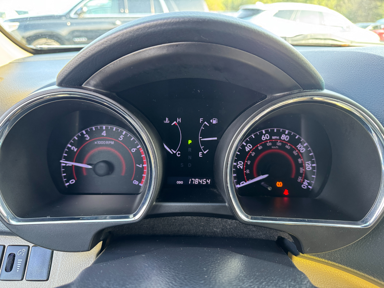 Toyota Highlander FWD 4dr I4 (Natl) 2013