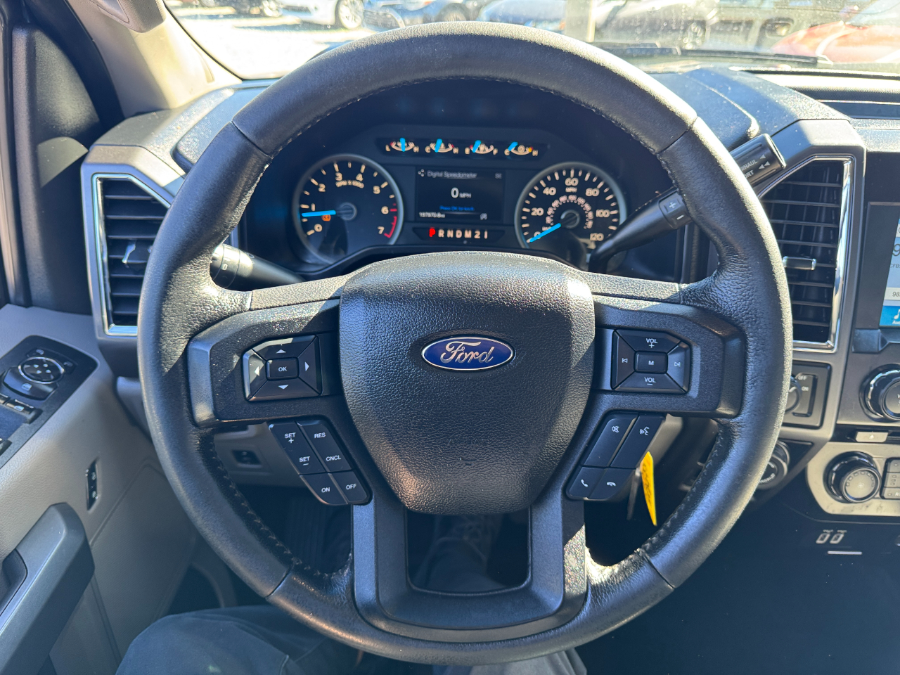 Ford F-150 2WD SuperCrew 157" XLT 2016