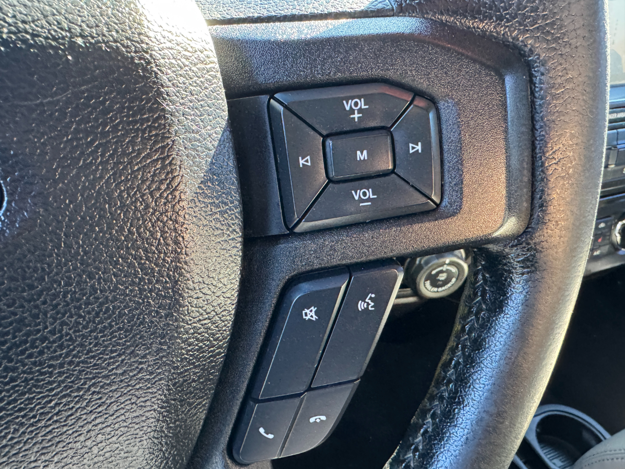 Ford F-150 2WD SuperCrew 157" XLT 2016