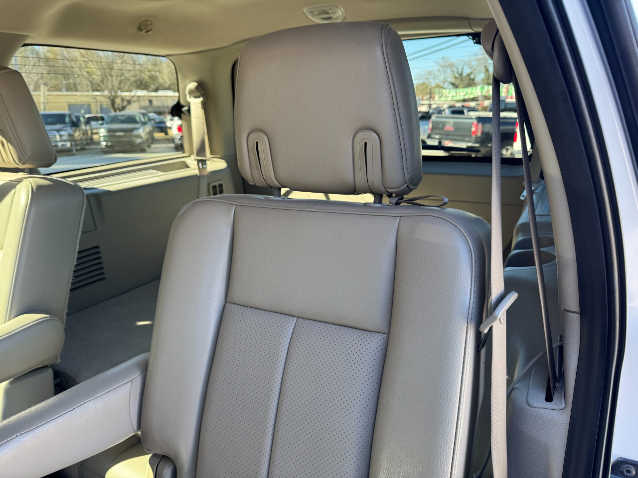 Ford Expedition 2WD 4dr Limited 2011