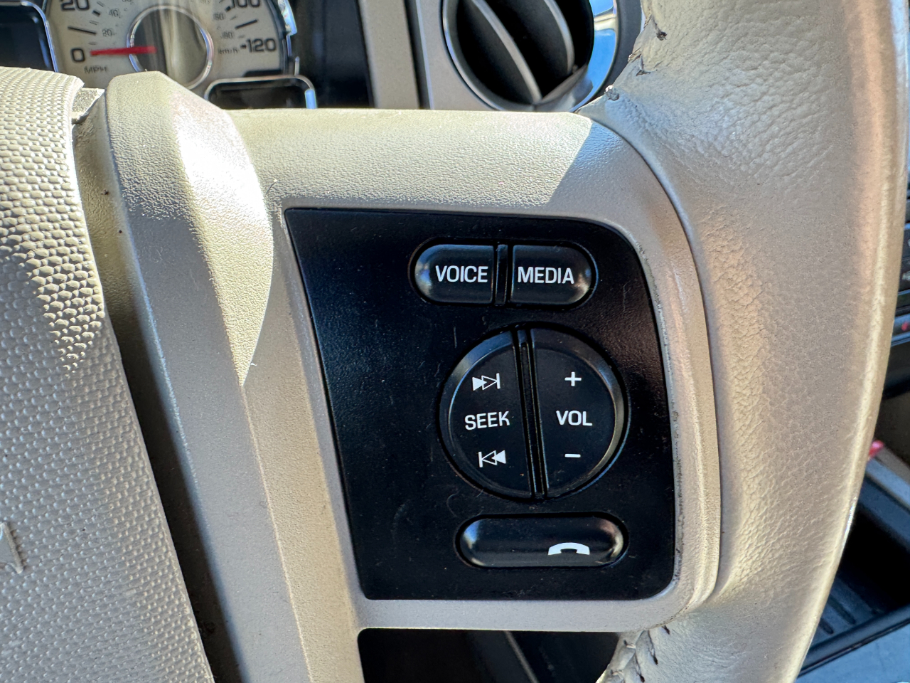 Ford Expedition 2WD 4dr Limited 2011