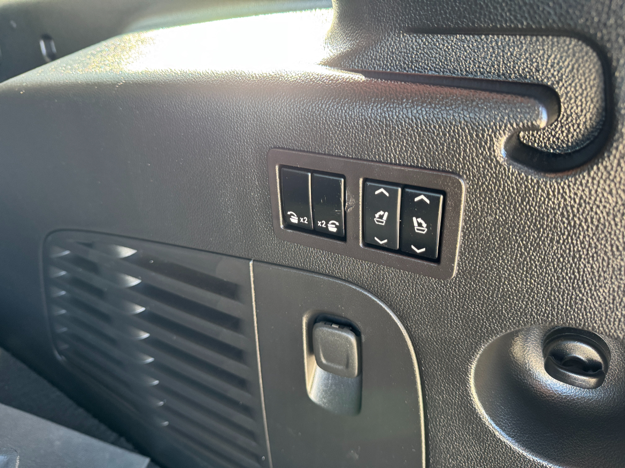 GMC Yukon XL 2WD 4dr SLT 2018