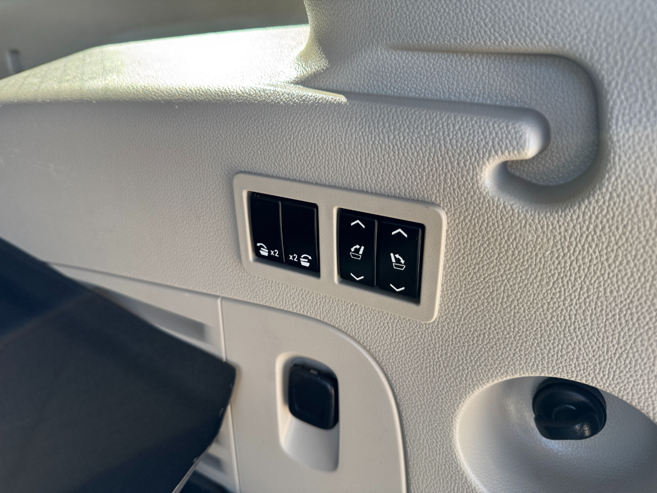 GMC Yukon XL 4WD 4dr Denali 2016