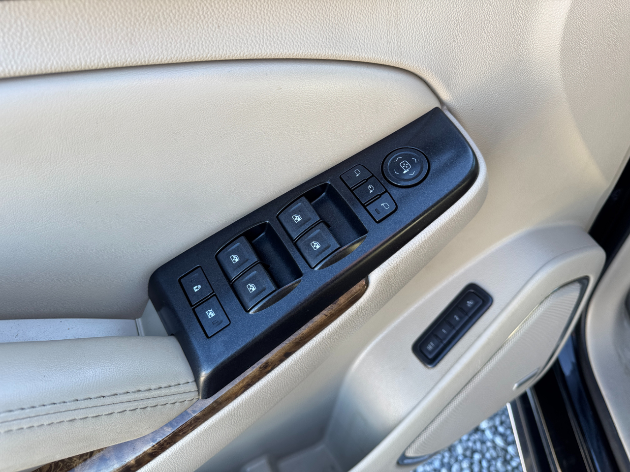 GMC Yukon XL 4WD 4dr Denali 2016