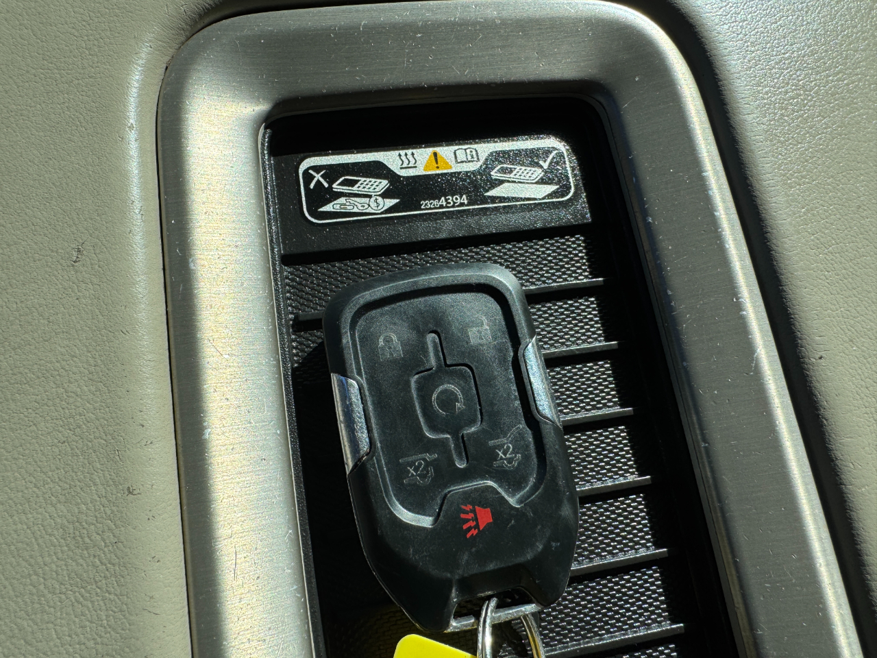 GMC Yukon XL 4WD 4dr Denali 2016